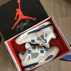Jordan 4 Military Blue (2024)