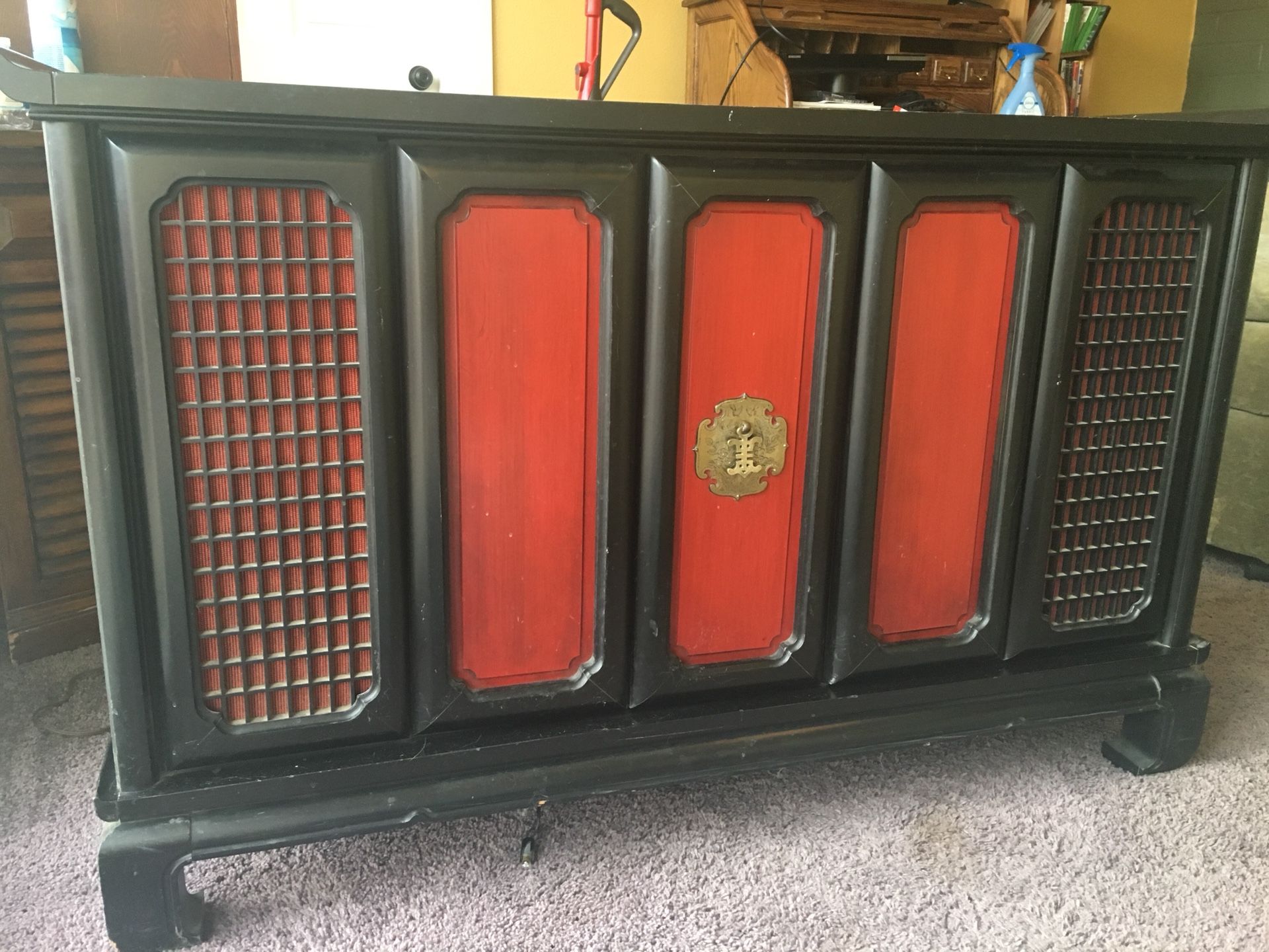 Vintage RCA VICTOR tv console