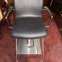 Styling Chair