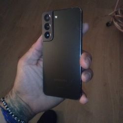 Samsung S22