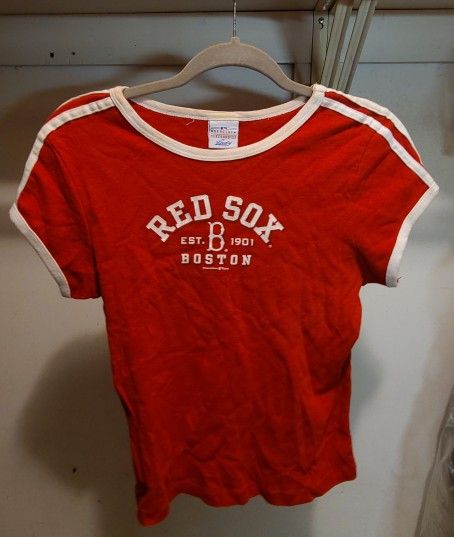 LADY SLUGGER WOMEN’S BOSTON RED SOX T SHIRT RED SIZE L