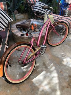Really nice beach cruiser 3 spd. Like new with new inner tubes $70