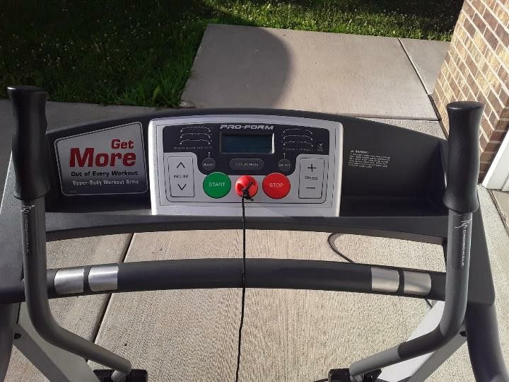 Nice Proform Crosswalk 380 Treadmill for Sale in Prior Lake, MN OfferUp