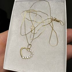 Gorgeous 😍 !! Solid 10k + AAA Cz Heart Pendant Necklace !