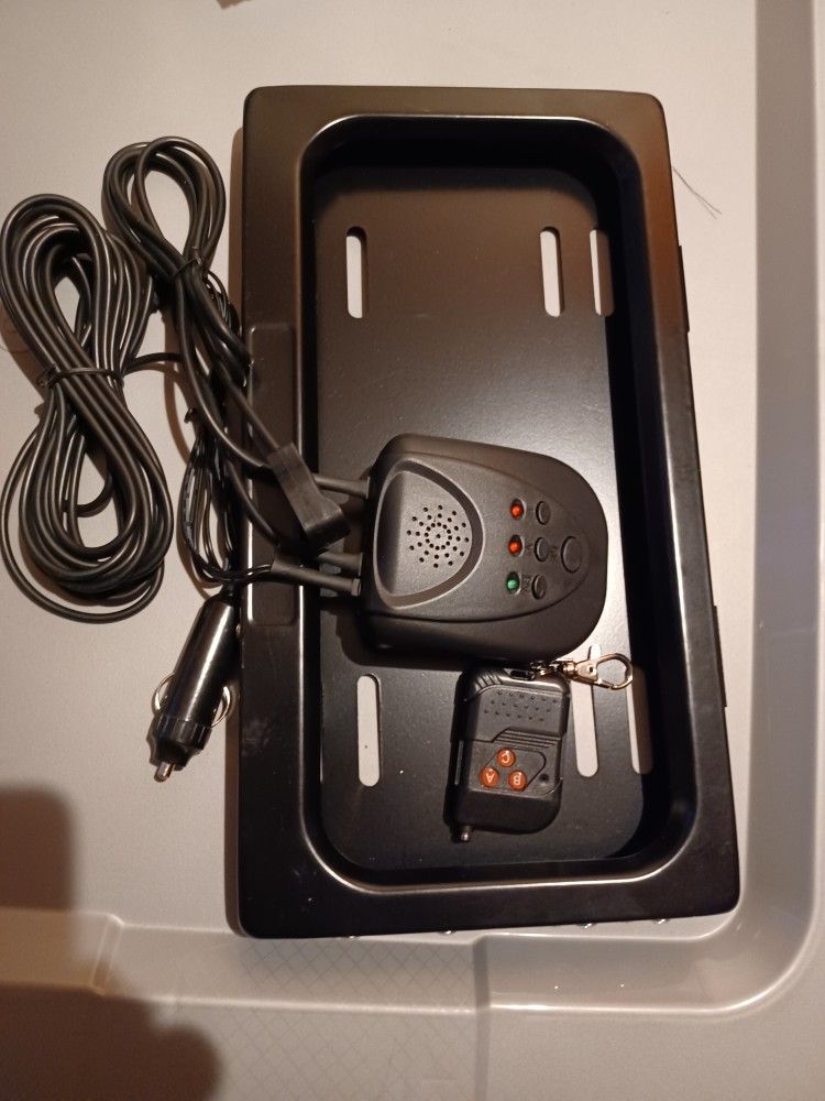 Tutor Auto Car Electtric License Plate Wiht. Remote Control
