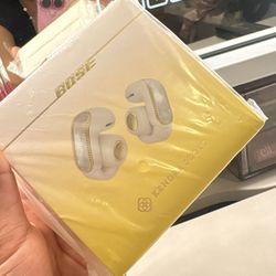 Ear Buds Bose With Kendra Scott 