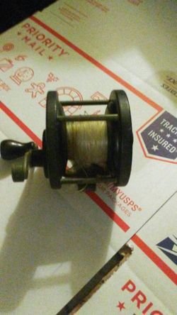 Penn Fishing Reel Trolling Bakelite Vintage Great working condition