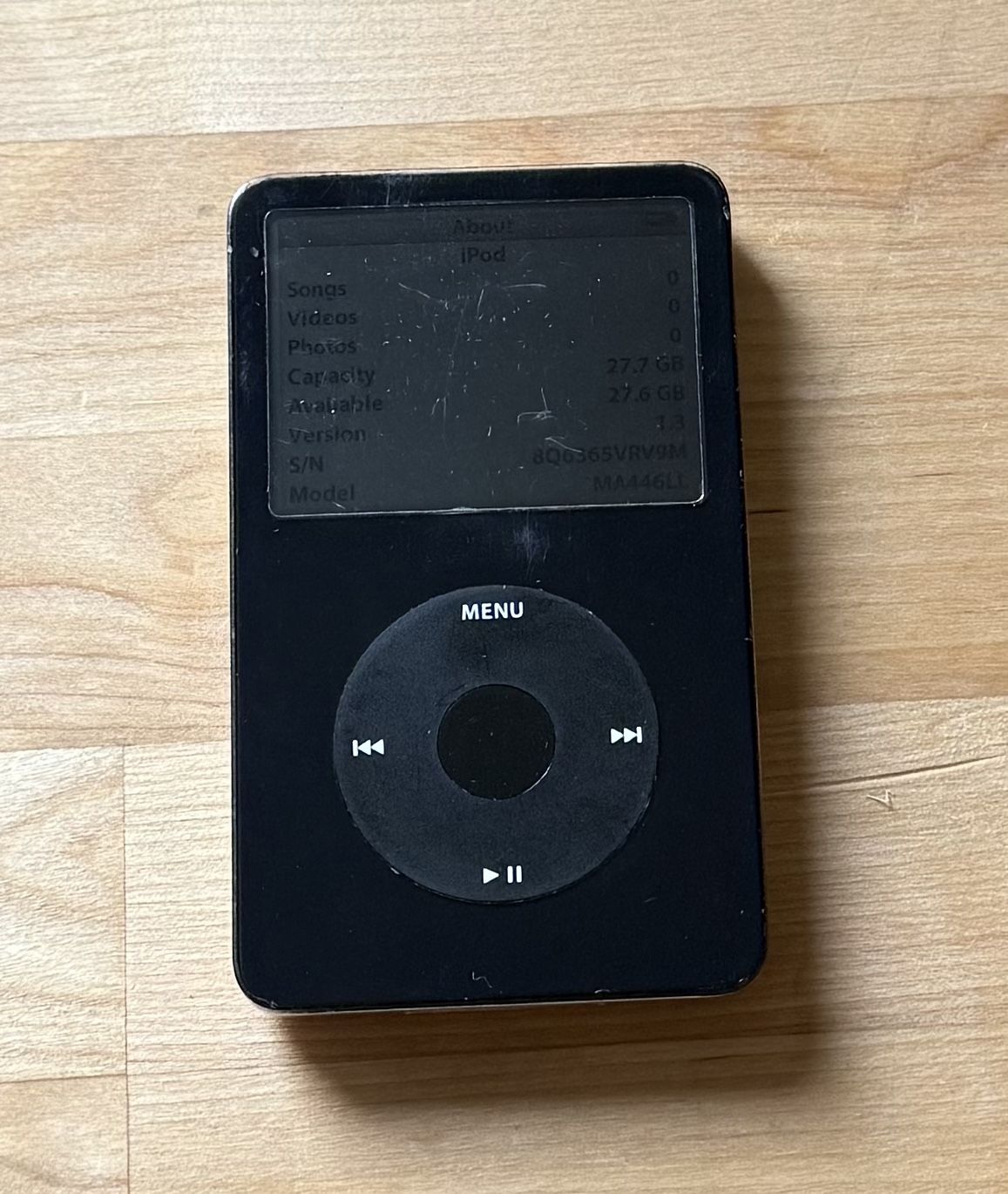 Apple iPod 5th Gen - 30 GB