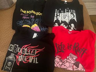 Women’s Clothes (shirts/hoodies/sweat pants/lounge pants) Size XL
