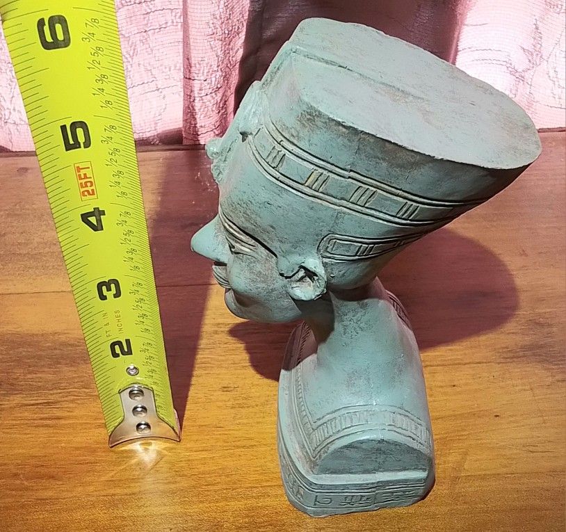 Estate Sale Figures And Statues Of Egypt Pharoh Nefertiti Heka God Magic Greek Naxos Sphynx Sarcophagus