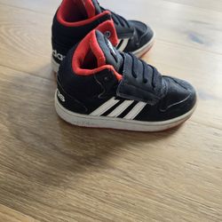 Toddler Adidas Size 9
