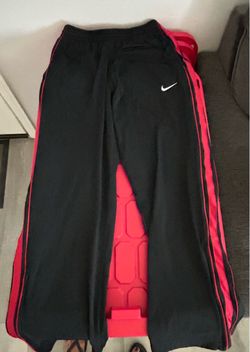 Nike men jogging pant small
