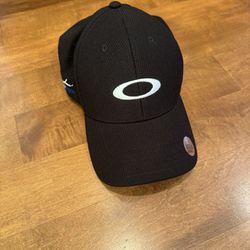 Men’s New Oakley Baseball Hat Golf Hat Shipping Avaialbe 