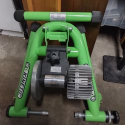 Kinetic Bike Trainer With 20" Tire Adapter
