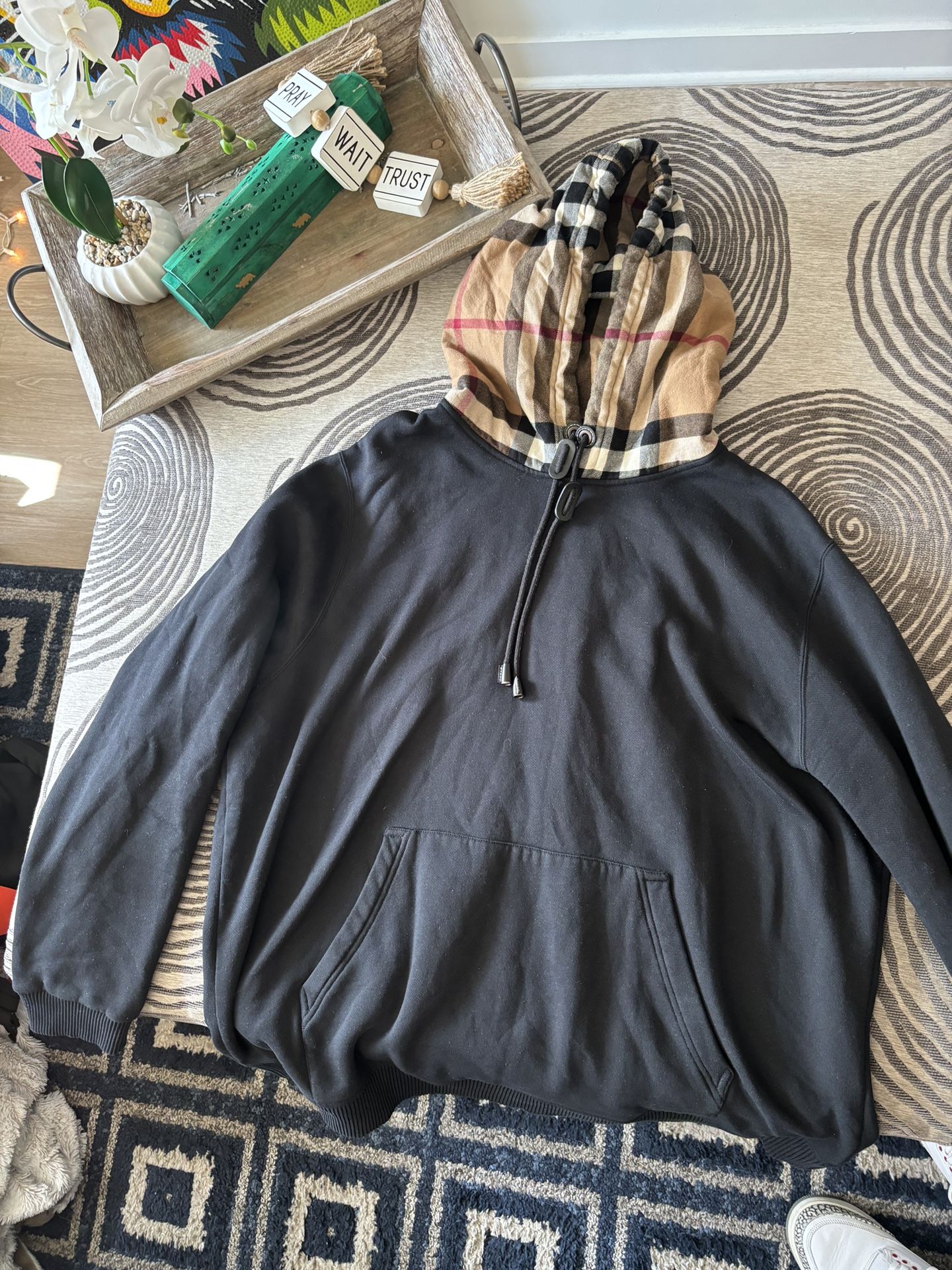 Burberry hoodie 3x - Good Condition