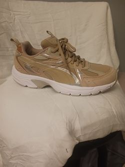 Womens Puma Milenio Tech Sneaker