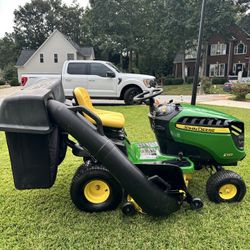 John Deere E 150 Riding Lawn Tractor With Bagger