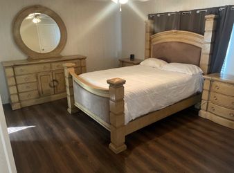 BEAUTIFUL 9-PC DREXEL HERITAGE BEDROOM SET