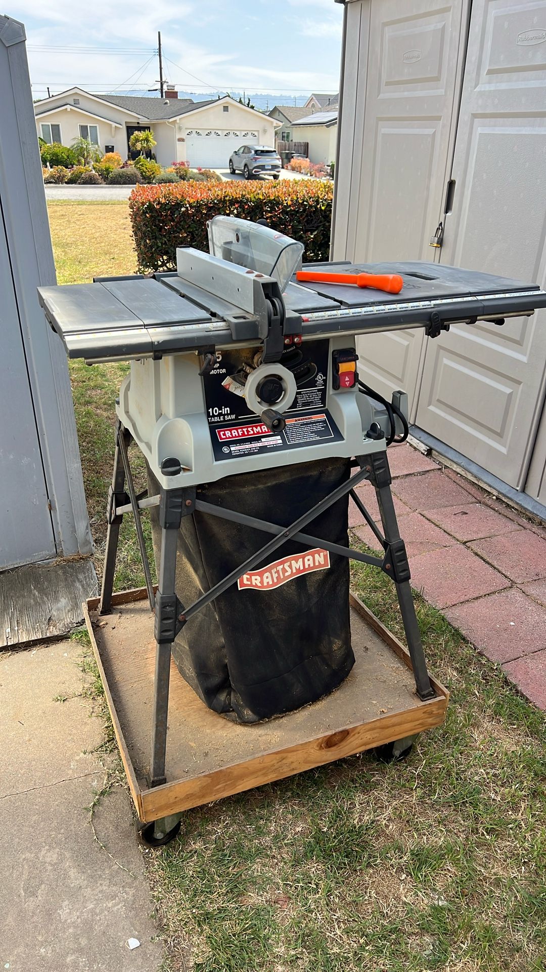 Table Saw - Craftsman 10-Inch Saw 15-Amp Motor