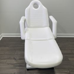 Multipurpose Esthetician/Tattoo/Massage Chair.