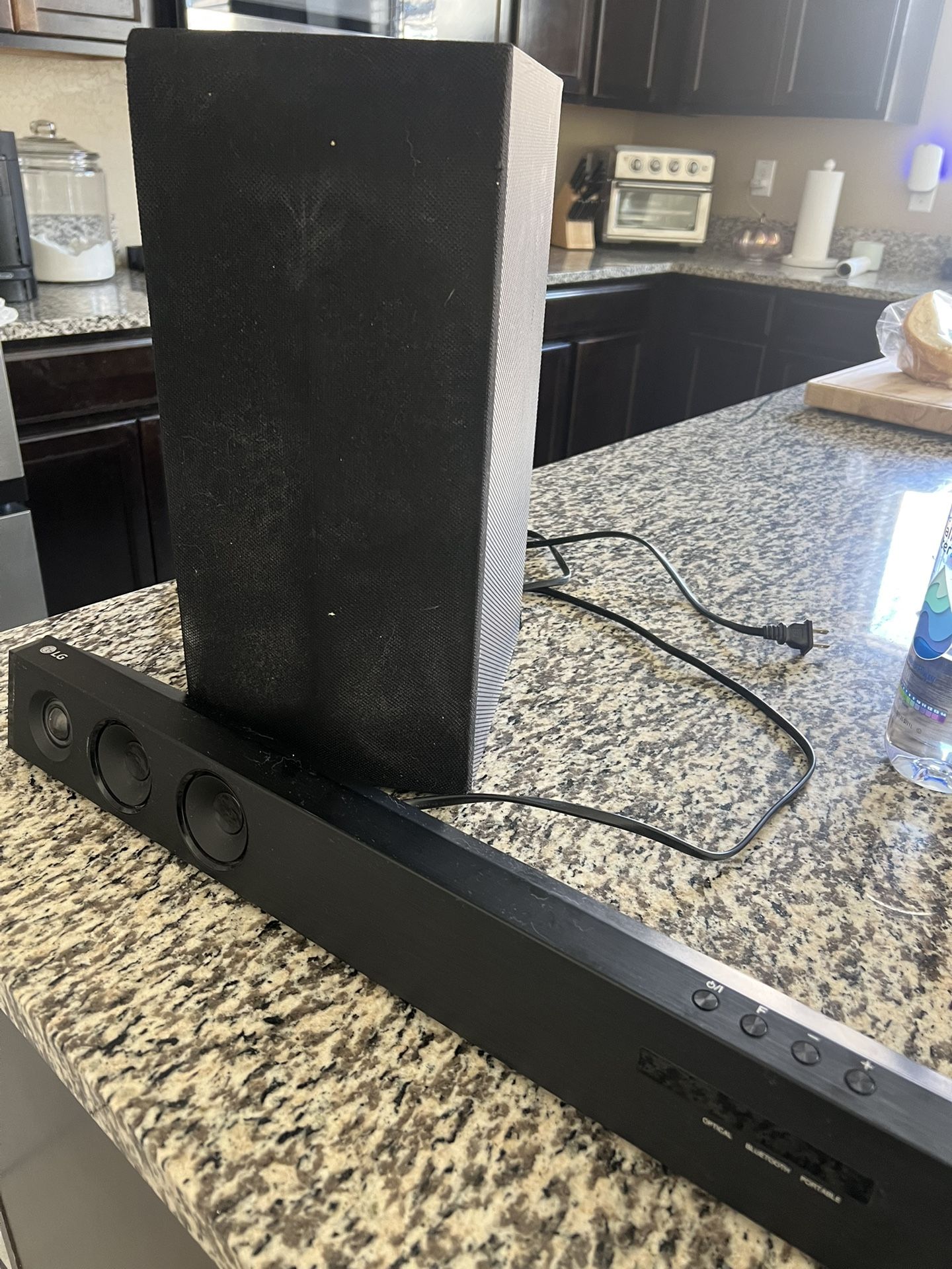 LG Sound Bar With Subwoofer