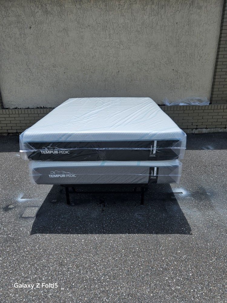 Brand New Queen Size Plush Tempur-pedic Pro Adapt (Meduim)mattress In Plastic