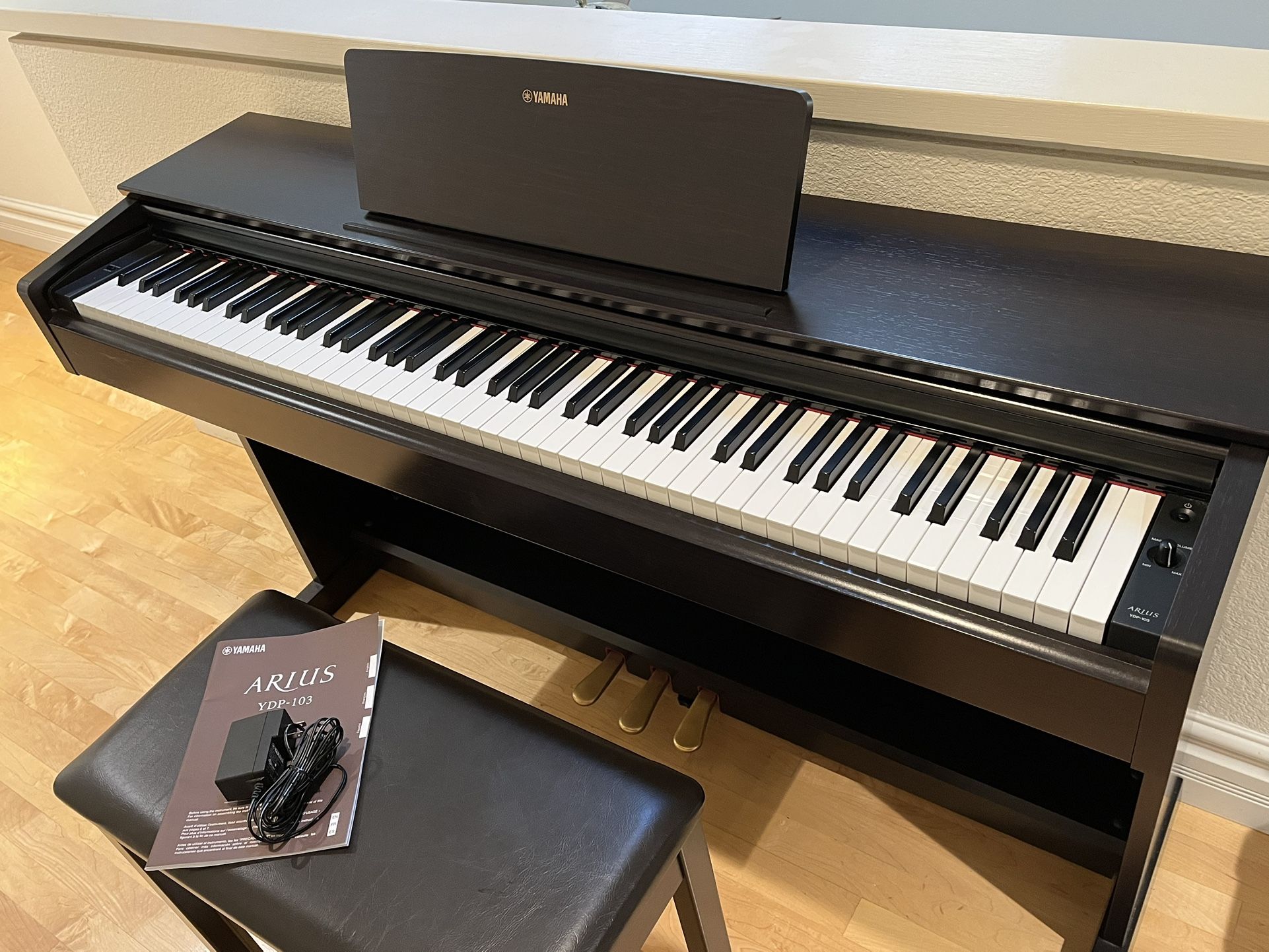 (EXCELLENT) Yamaha Arius Series 88-key YDP103 Digital Piano with Bench 