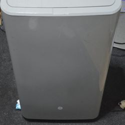 GE Portable Air Conditioner 