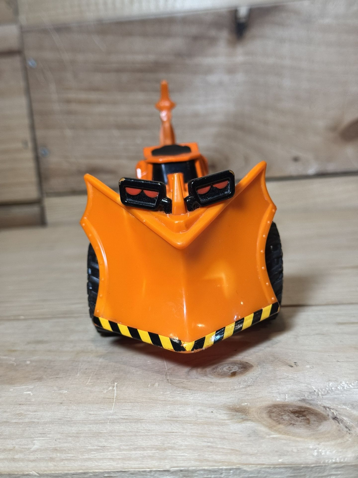 Monster JAM Dirt Squad WEDGE Truck w/ Moving Parts Orange 1:64 #scrappy