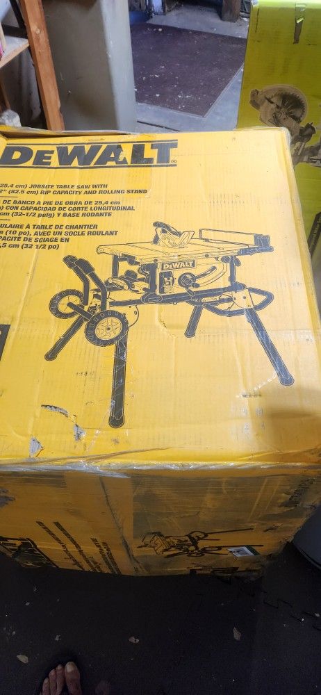 brand new dewalt portable table saw 