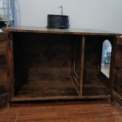 Cat Litter Cabinet (Wooden) 