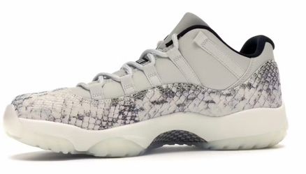Jordan 11 Retro Low (Snake)
