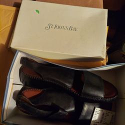 St John's Bay Black Leather Sandals