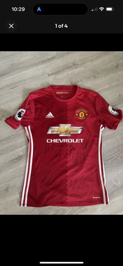Team Signed Manchester United Jersey