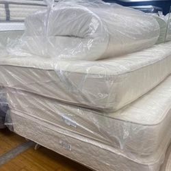 Huge Organic Mattress Sale (Free Delivery)