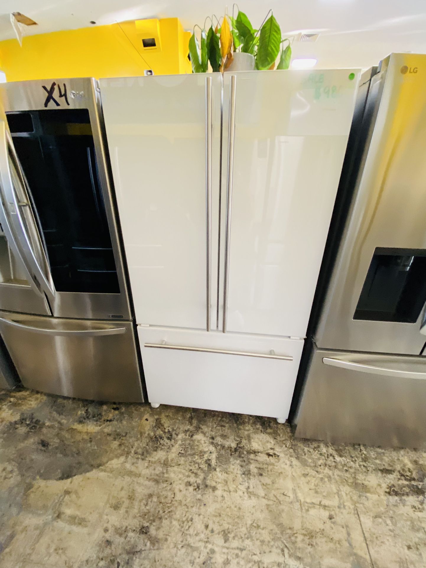 Refrigerador 11$ Enganche