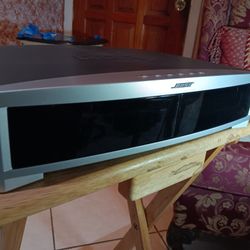 BOSE CONSOLE MODEL AV3-2-3II  MEDIA CENTER. PERFECT CONDITION