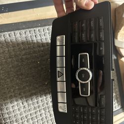 Mercedes radio