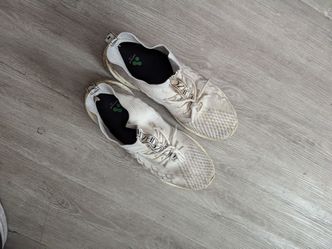 Men's shoes size 11
