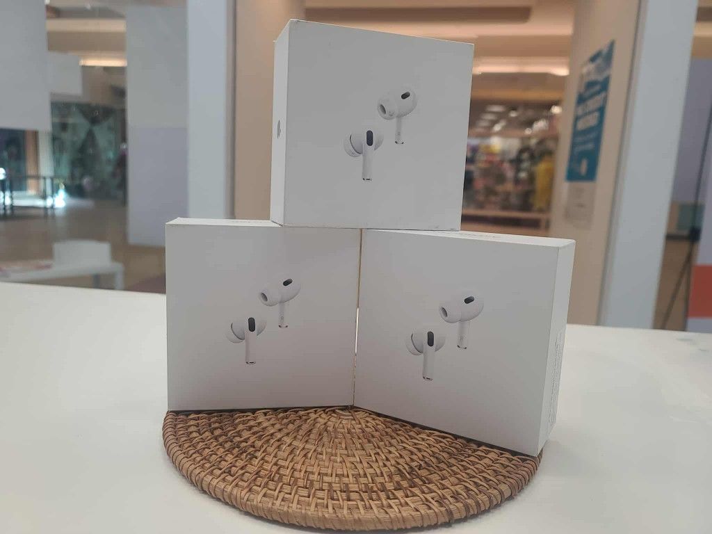 Apple Airpods Pro 2 Bluetooth Earbuds New - Pay $5 today and the rest later!!
