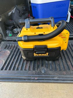 Dewalt portable vacuum