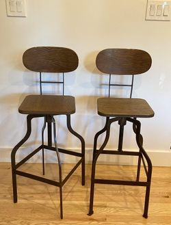 2 Counter Height Stools 