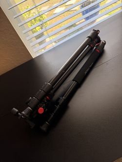 MacTrem 84” Tripod with 360° Ball Head