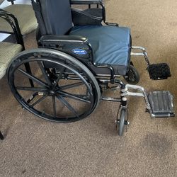 Invacare Wheelchair for Sale – Heavy Duty / Excellent Condition