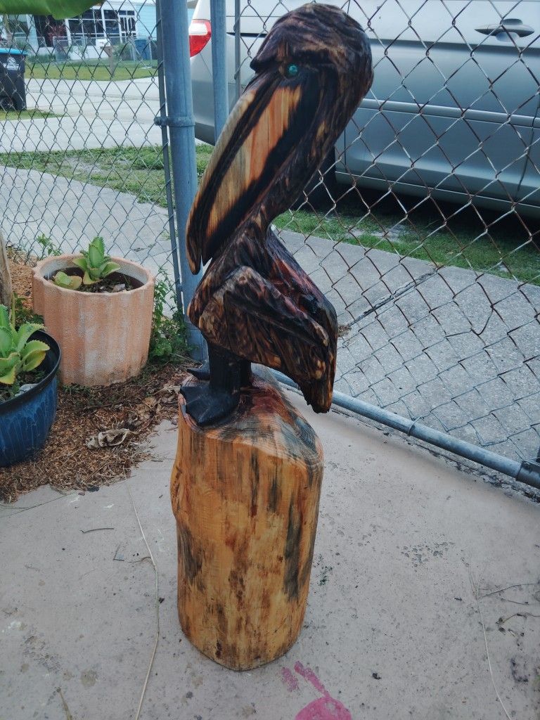 Chainsaw Art Pelican