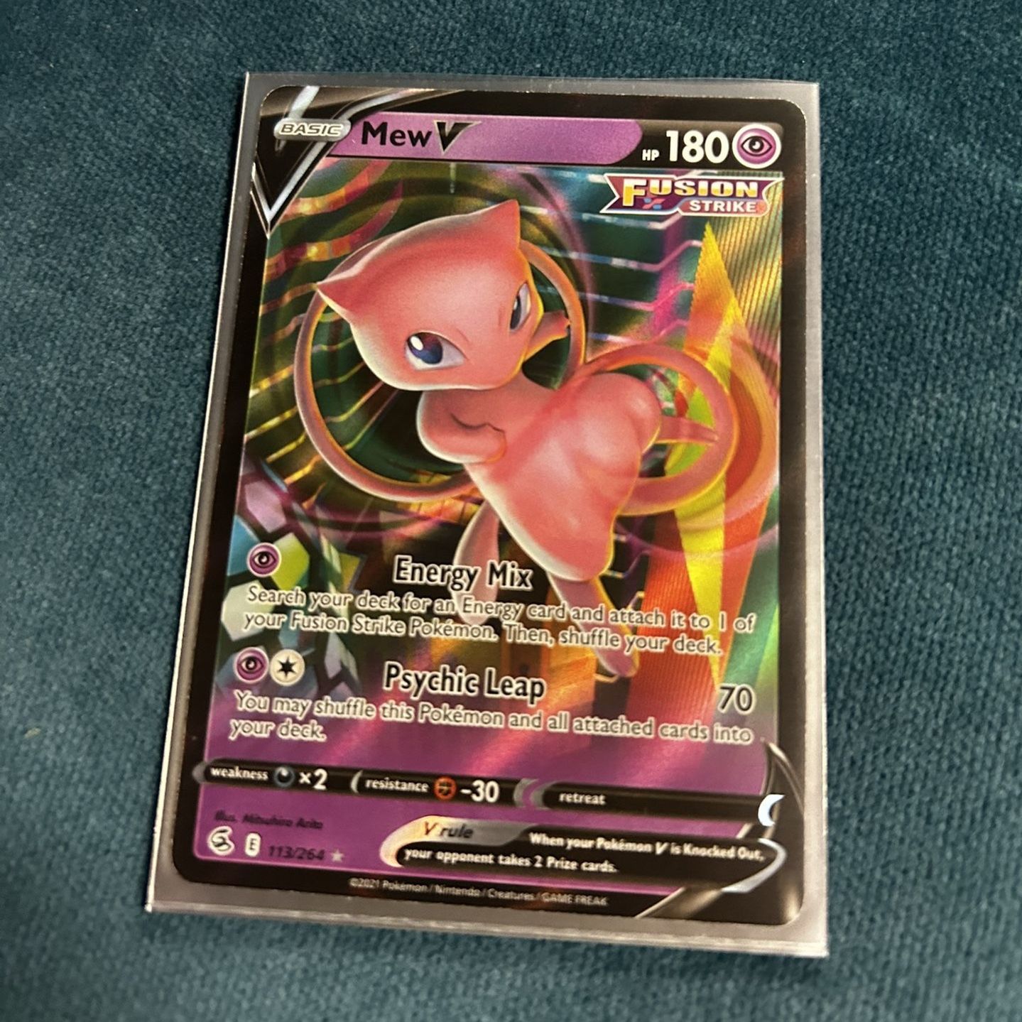 pokemon tcg fusion strike 113 264 mew v card & Vmax Set - 113/264 & 114/264 end display Pokemon Mew V 113/264 Fusion