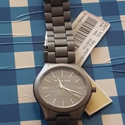 BRAND NEW MK MEN WATCH GREY COLOR