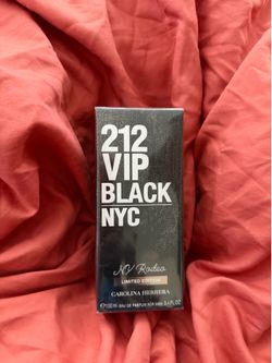 Carolina Herrera 212 VIP Black NYC Eau de Parfum Spray Limited Ed 3.4 fl oz