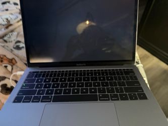Mac Pro laptop.