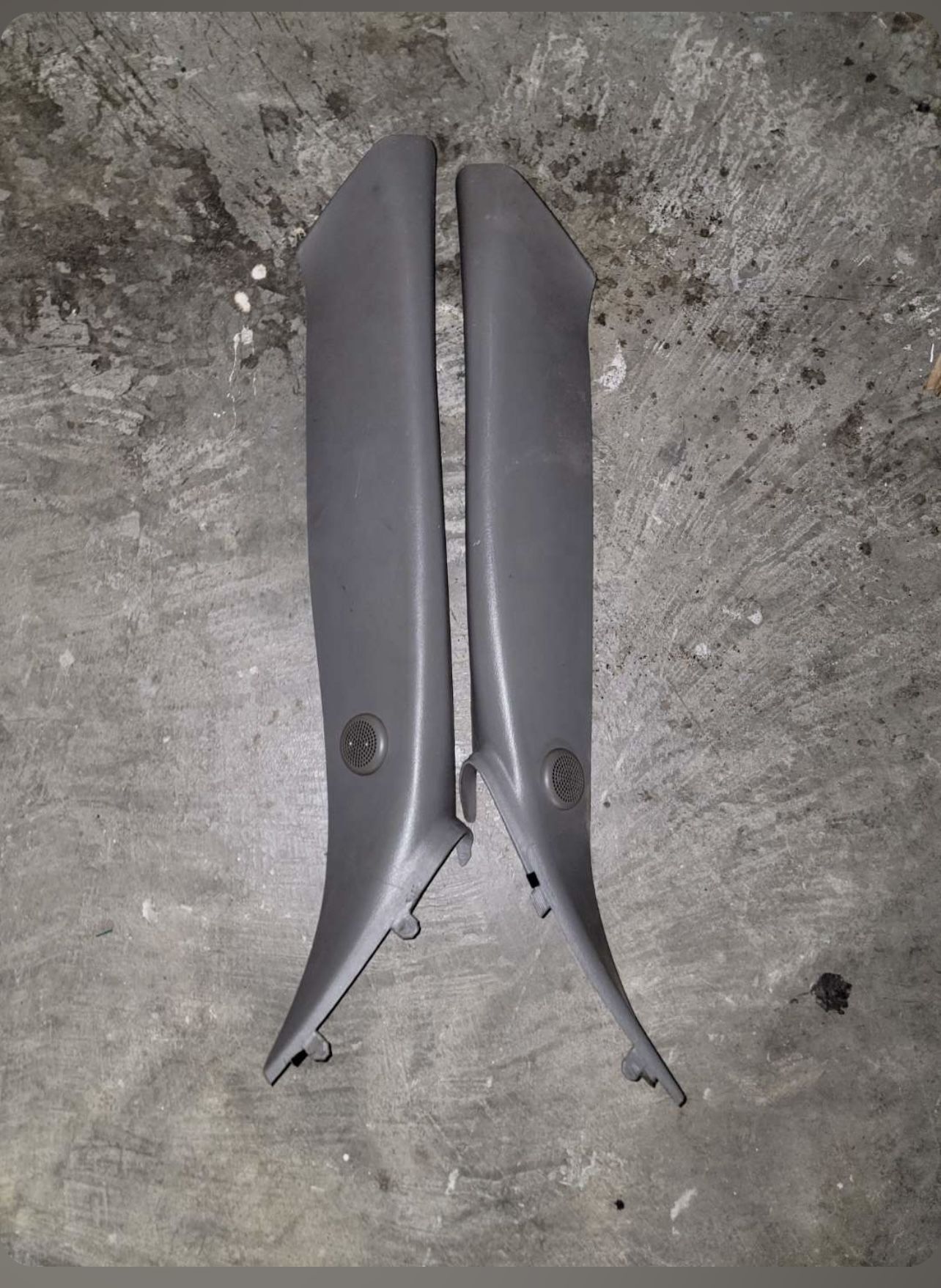 Silverado Pilars With Tweeter Opening